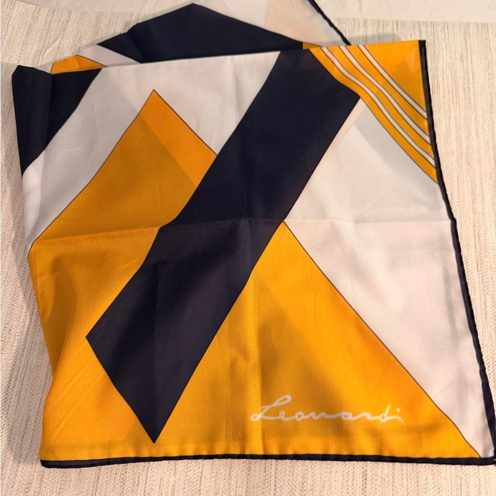Leonard Geometric Yellow and Black Scarf
